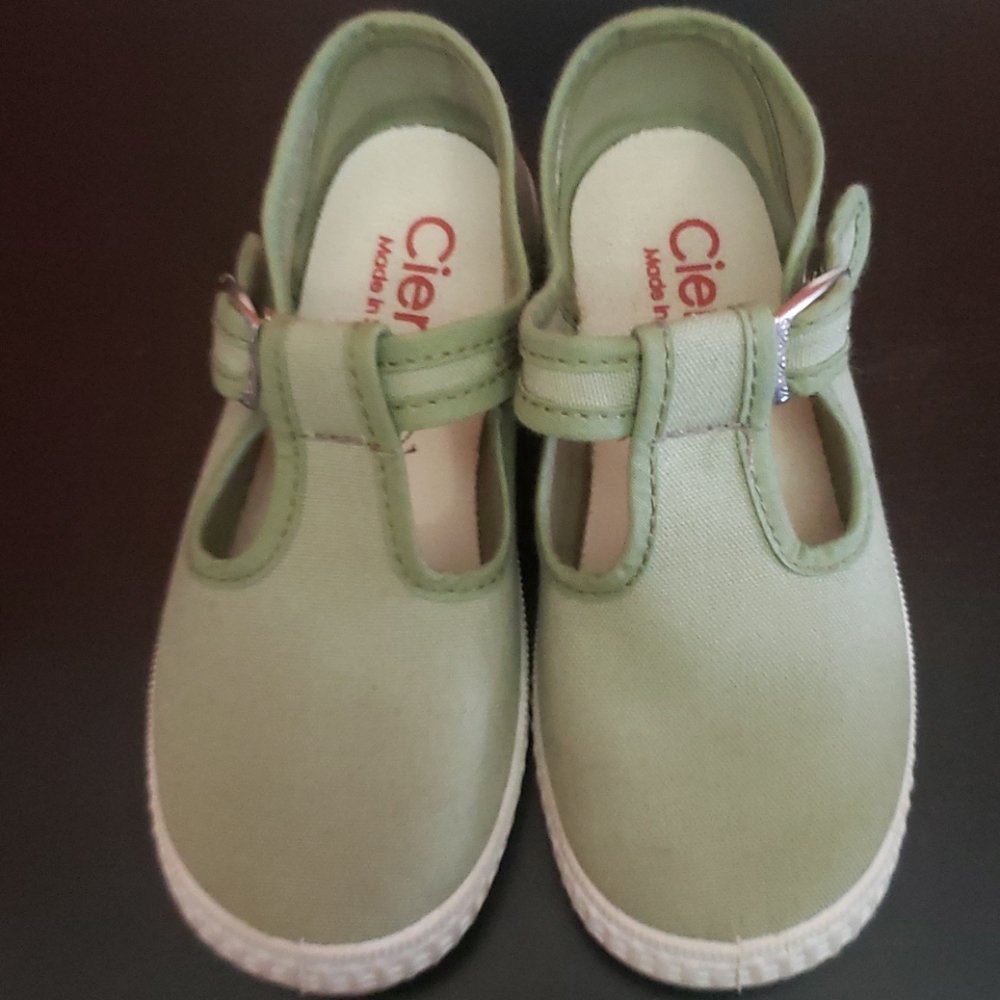 Cienta Toddler Shoes
